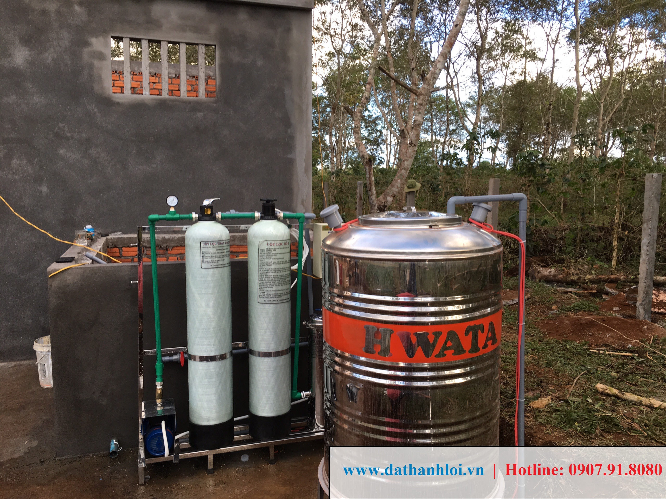 Hệ thống lọc nước giếng khoan tổng đầu nguồn  khử phèn, khử cặn đá vôi, làm mềm nước tại bản Bachiang - CHDCND Lào