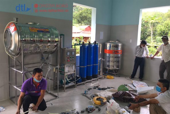Thi công lăp đặt máy lọc nước tại bếp ăn của trường