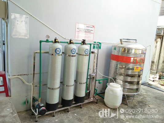 Hệ thống lọc nước đầu nguồn 3 cột + 1 phin lọc Hệ thống lọc nước đầu nguồn 3 cột + 1 phin lọc