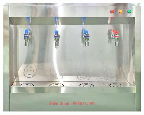 Máy lọc nước nóng nguội được bố trí 3 vòi nước nguội, 1 vòi nóng tiện dụng