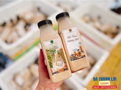 Chai nhựa vuông 330ml cổ vát đựng nước ép, trà sữa, topping