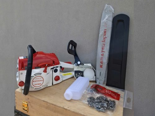 Máy cưa cây cầm tay KAMATSU