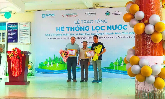 Lễ bàn giao 5 hệ thống lọc nước uống cho trường học tại Thạnh Phú, Bến Tre
